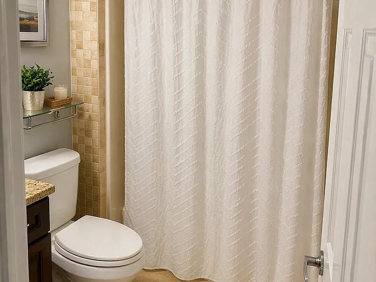 190 W 7th St #3 — Photo 5