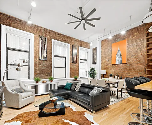 Sold by Compass | media 2