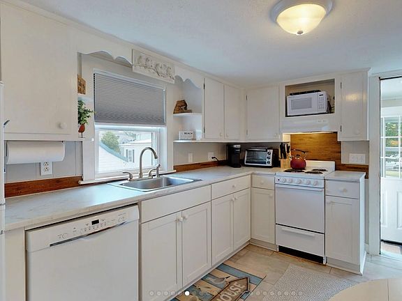 5th image of 48A Jones Creek Dr