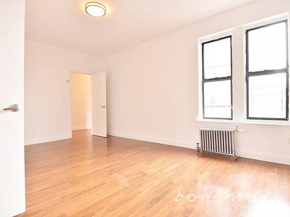 3rd image of 12 Pinehurst Ave APT 5g