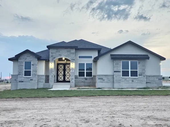 112 Valley View Dr, La Vernia, TX 78121