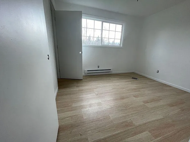 201 S James St #5 — Photo 5
