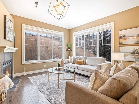 4th image of 10 SE Discovery Ridge Hl SW #402