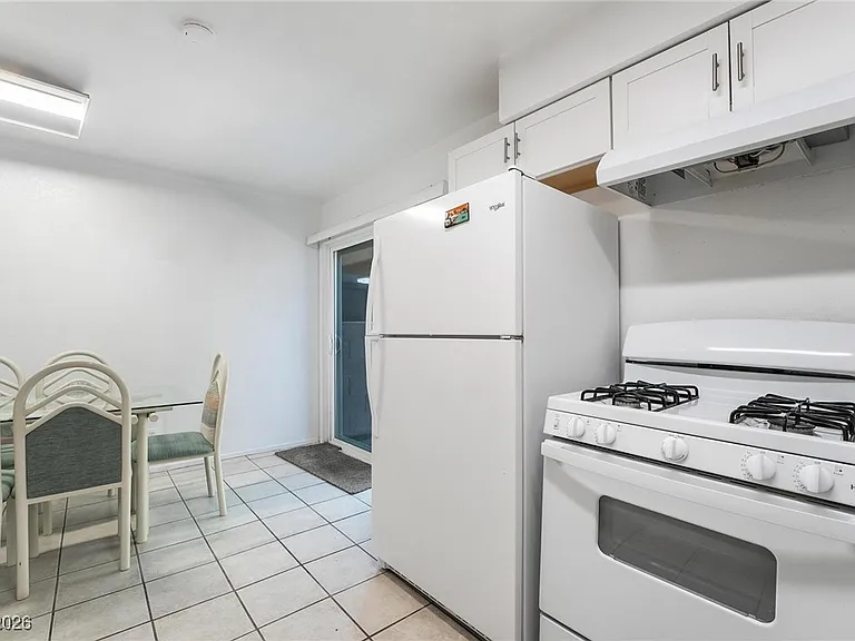 4302 Lynnann Dr — Photo 9