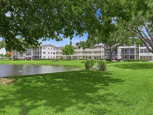 32 Fanshaw A, Boca Raton, FL
