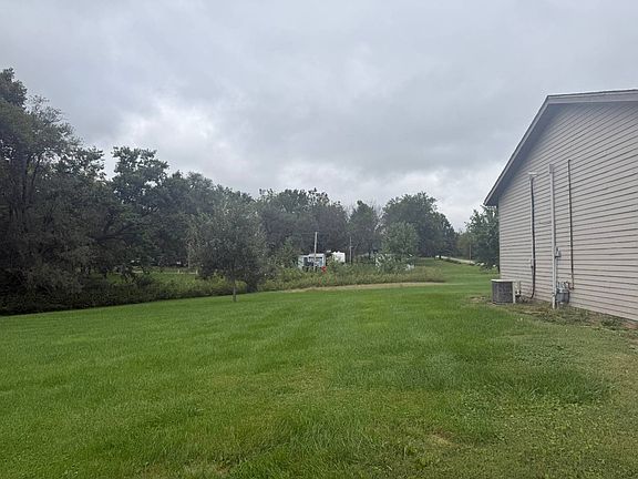 3rd image of 504 3rd St