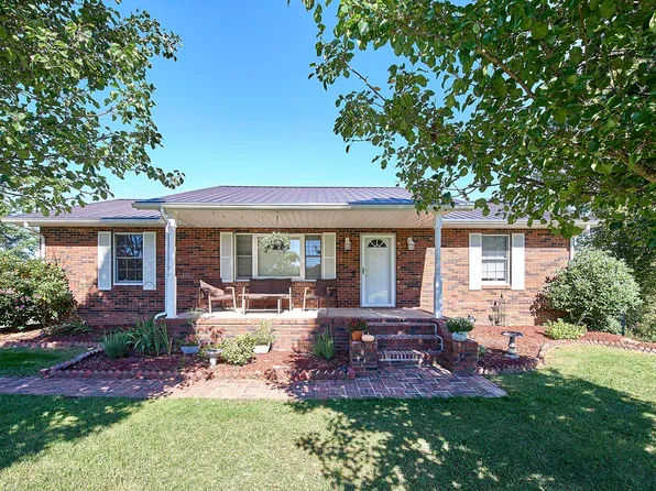 2599 Cross Crk, Buffalo, WV 25033