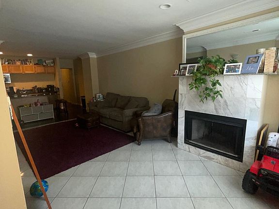3rd image of 455 N Western Ave #1