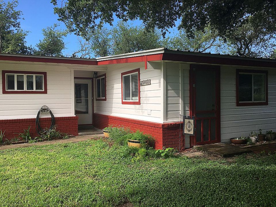 2nd image of 1346 Oak Park Dr