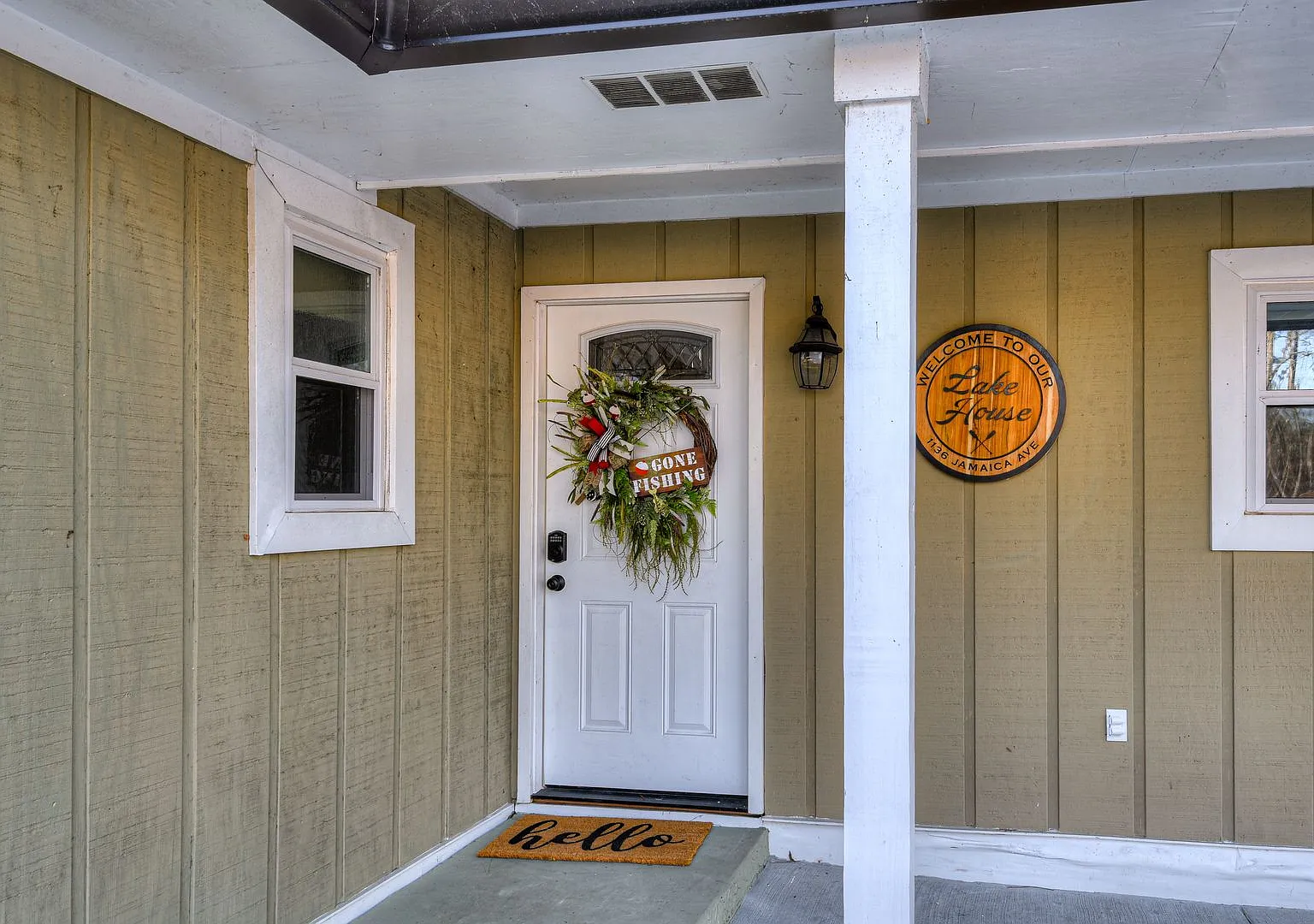 Fully Furnished Lakefront Home | Monthly Rental Available October March — Photo 4