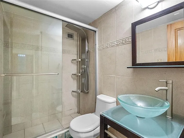 14 Calle Marseilles #3D — Photo 13