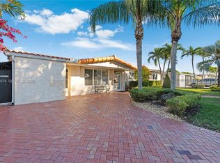 9461 SW 31st Ter, Miami, FL 33165