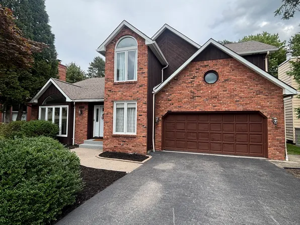6035 Whitegate Xing, East Amherst, NY 14051