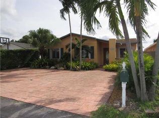 10542 SW 22nd Ter, Miami, FL 33165