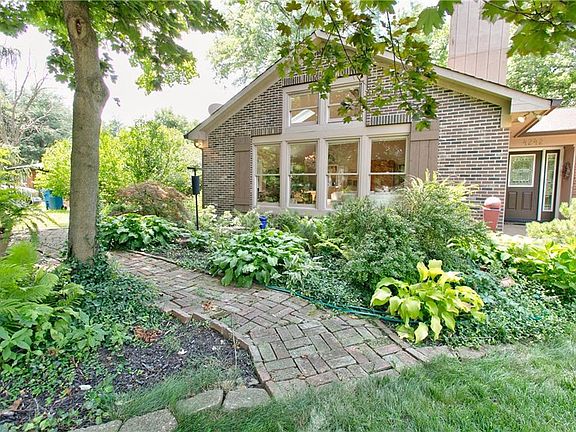 3rd image of 4242 E Melbourne Road East Dr