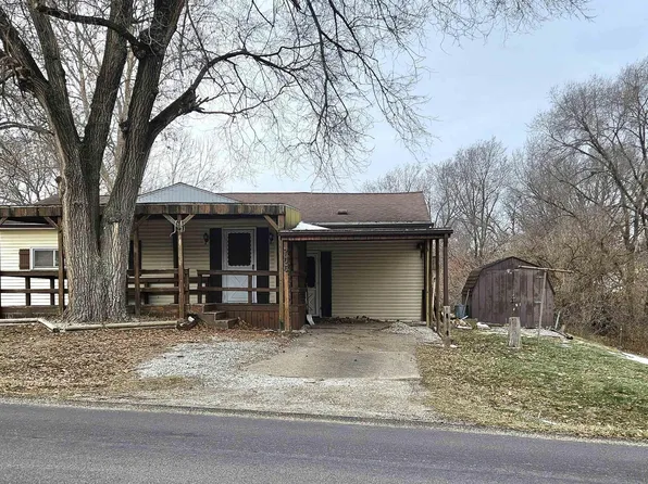 706 N 11th Ave, Canton, IL 61520