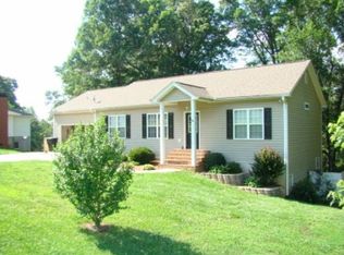 204 Skyline Dr, Dahlonega, GA 30533