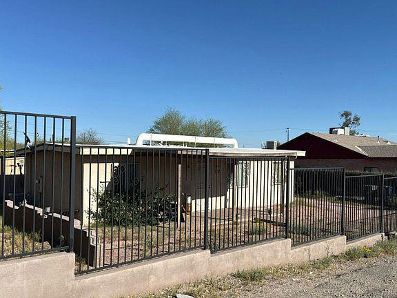 3rd image of 1307 S Camino Arriba