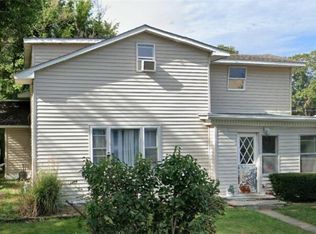 611 W South Water St, Bethany, IL 61914