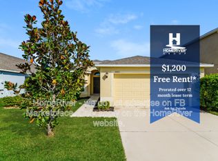 10520 Standing Stone Dr, Wimauma, FL 33598