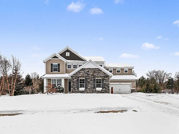 3rd image of 5531 Stanton Woods Dr