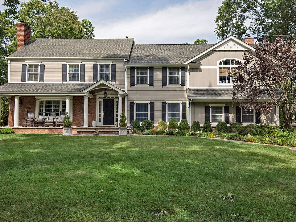 1st image of 443 Long Hill Dr