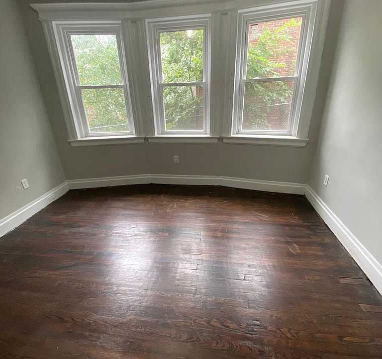 2nd image of 15 Myrtle Ave #1