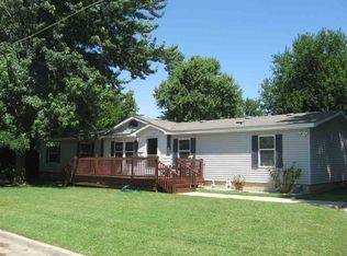 1108 E 14th Ave, Winfield, KS 67156