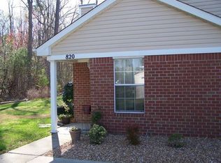 820 Miller Creek Ln, Newport News, VA 23602