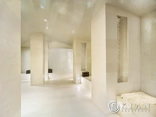 Sold by Kian Realty | media 7