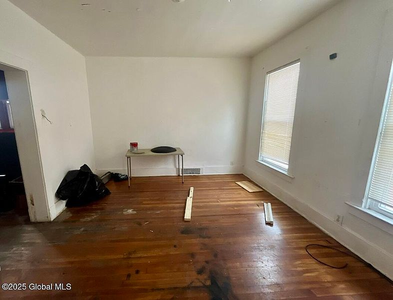 5th image of 436 Orange Street