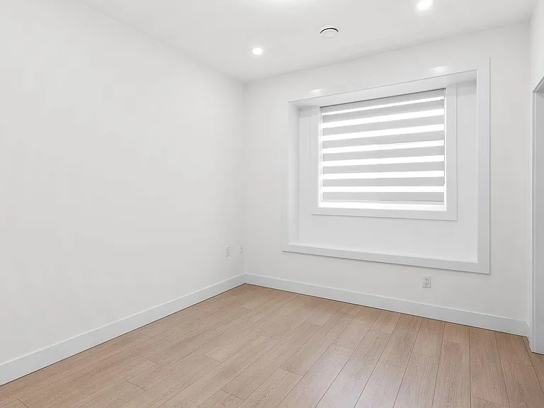 333 E 64th Ave #1 — Photo 10