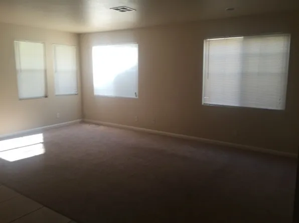 2366 S Rock Creek Dr, Los Banos, CA 93635