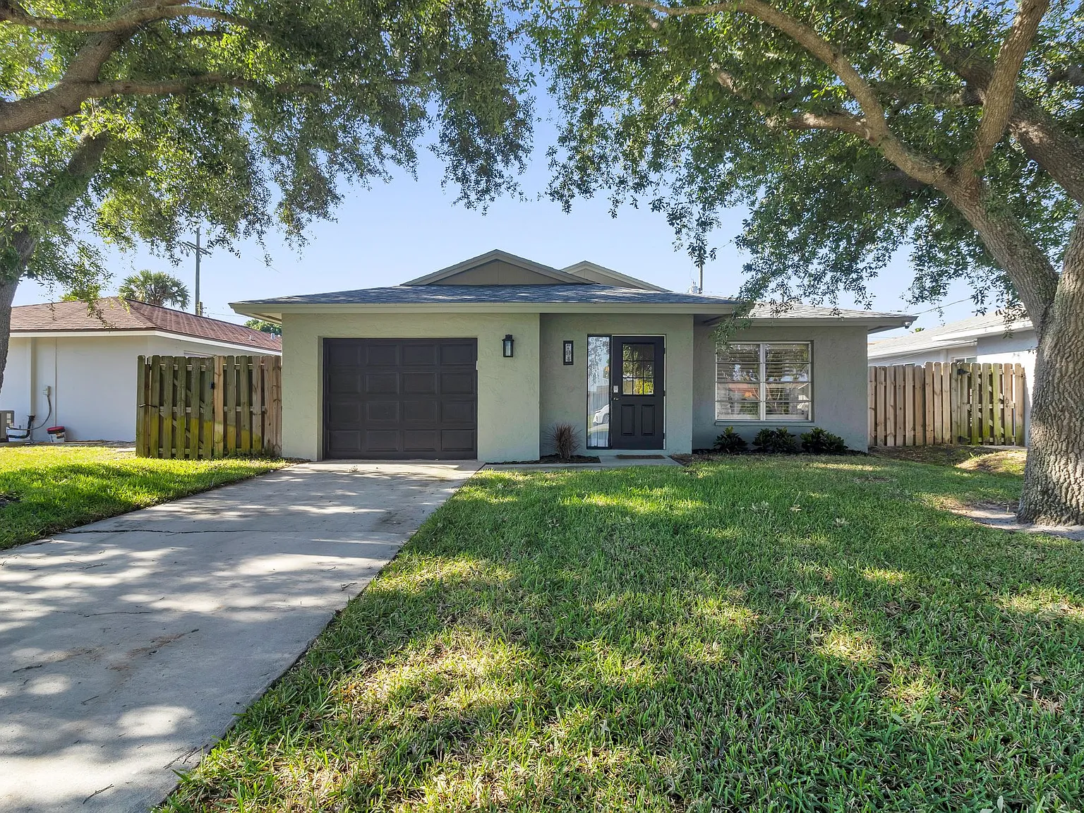 3 bed, 1418 sqft, $5,000 — Photo 3