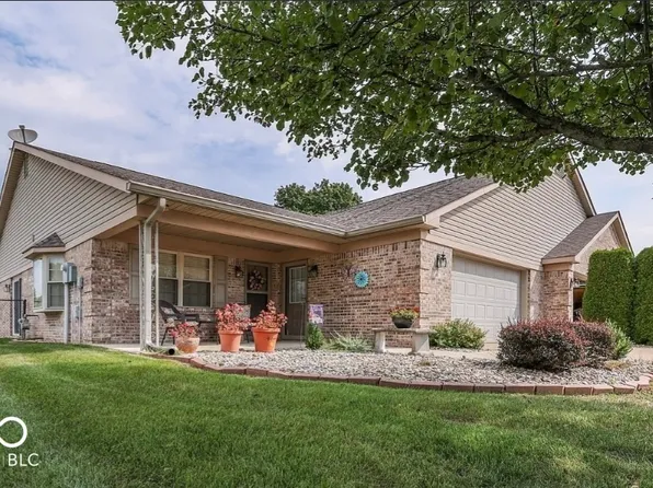 416 Camellia Ct, Bargersville, IN 46106