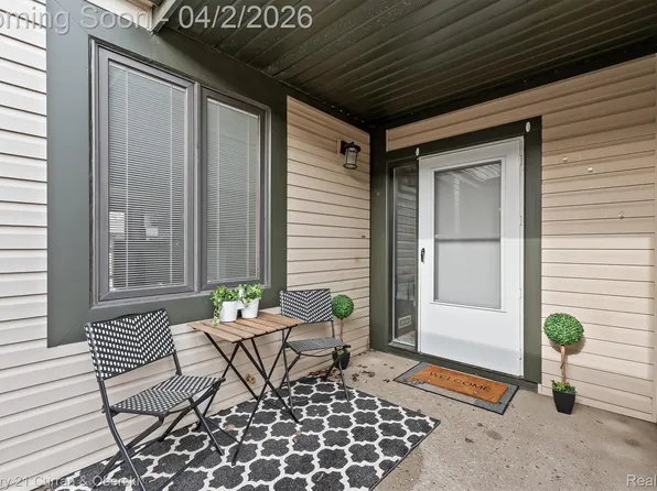 1146 Concord Ct #43, Northville, MI 48167