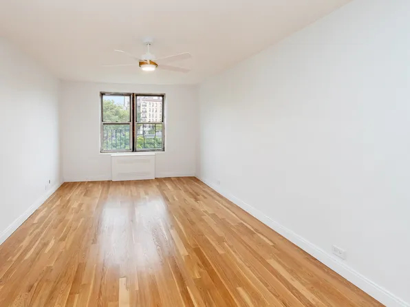 340 Haven Avenue 6J image 2 of 9