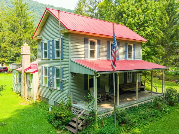 21 Water St, Benton, PA 17814