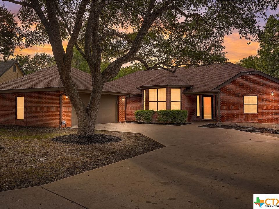 2nd image of 1932 Squire Cir