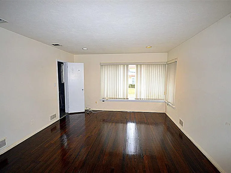 5 Gilbert Rd — Photo 10