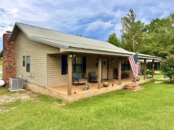 2911 Paradise Cir, Donalsonville, GA 39845