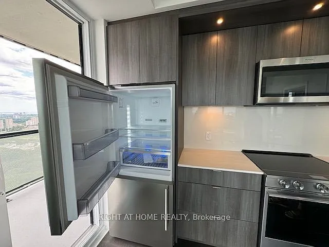 30 Inn On The Park Dr #4304 — Photo 17