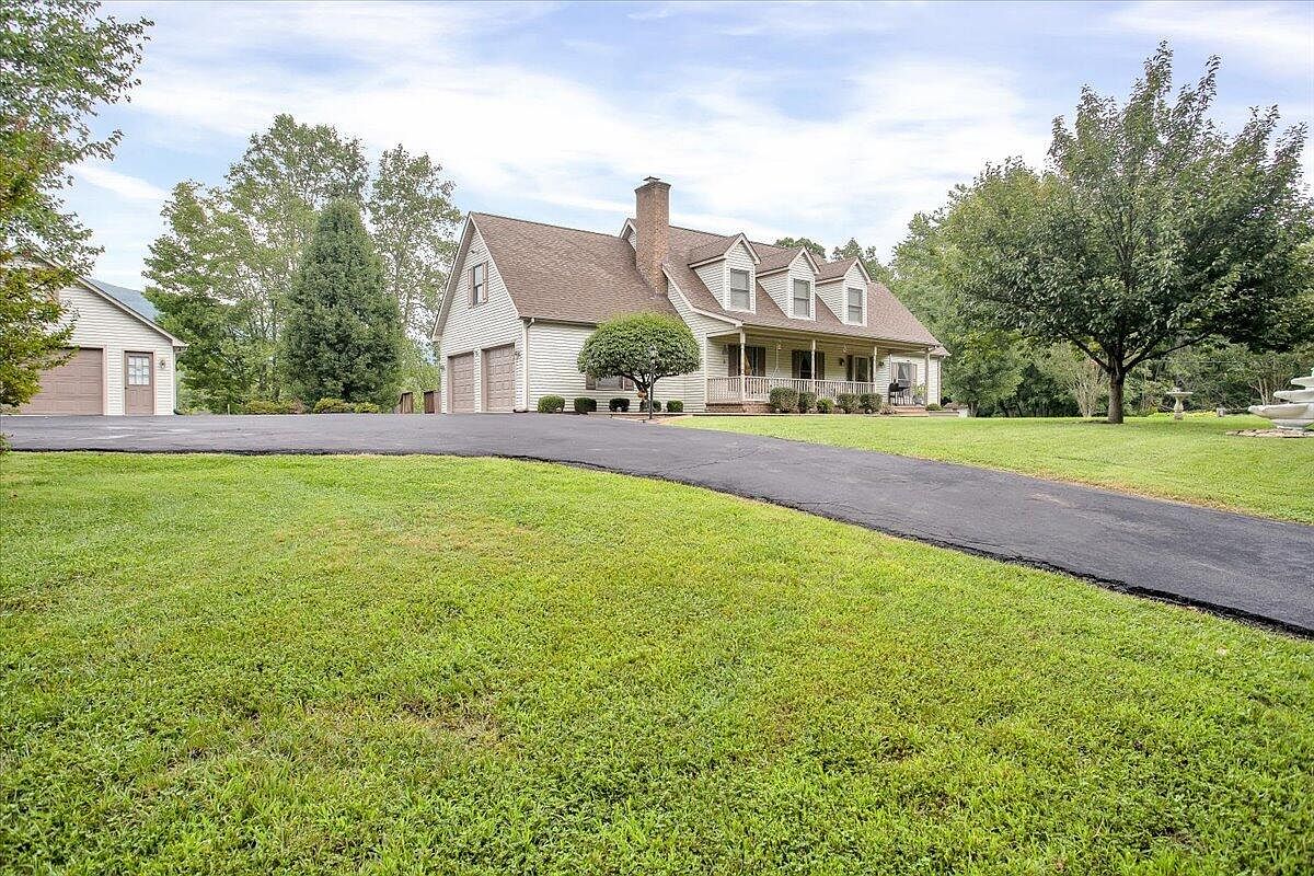 1441 Edgebrook Rd, Salem, VA 24153 Zillow