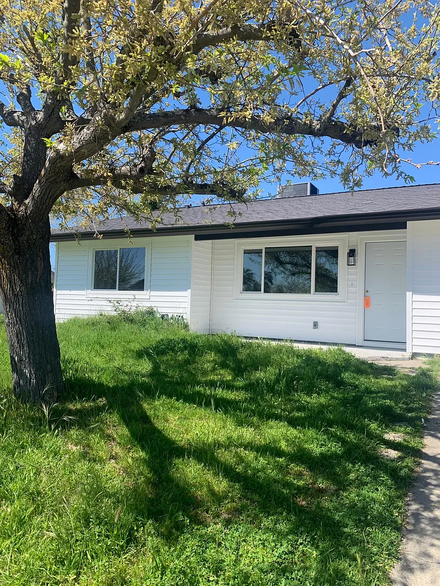 7336 Hutchins Way photo 1