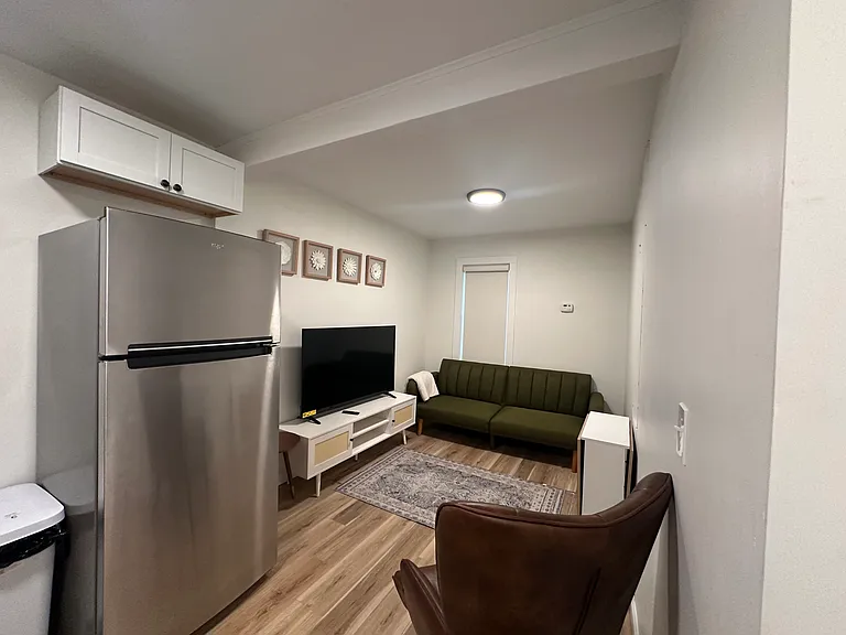 540 N State St #B — Photo 11