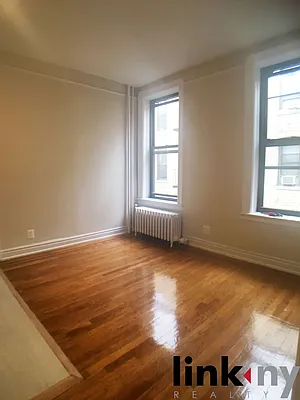 Rented by Link NY Realty | media 27