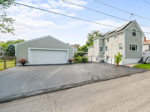 116 Adams St, Dartmouth, MA 02748
