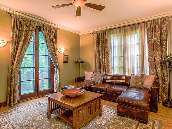 5th image of 2364 Delamere Dr