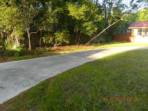 5th image of 2206 Harvey St