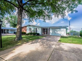 700 Paschal Dr, Saint Louis, MO